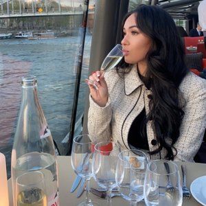 Meet your Posher, Christine